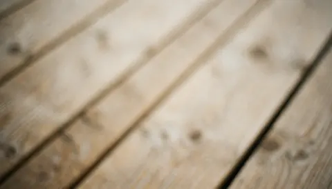 Fond abstrait de planches de bois clair avec texture naturelle pour décoration de magasins ou bureaux