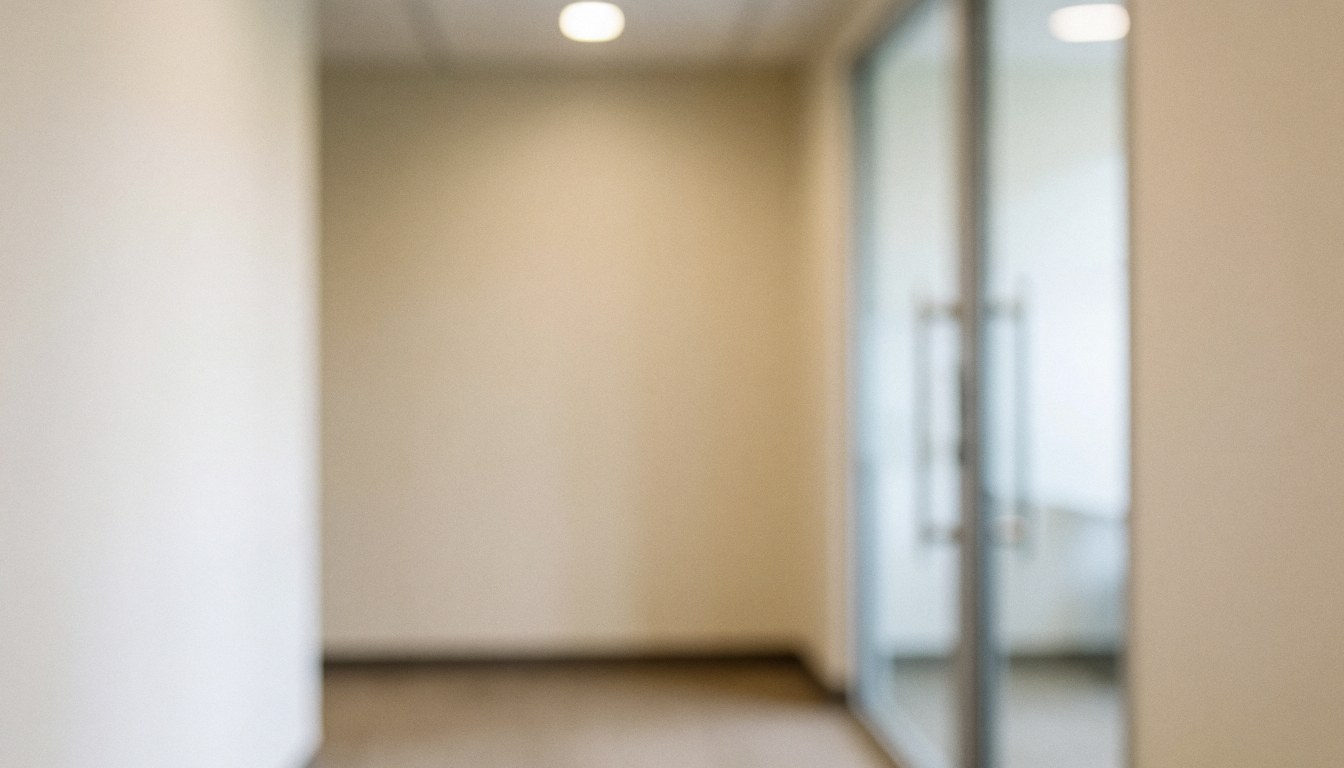 Arrière-plan professionnel flou aux tons neutres, idéal pour superposer du texte ou un logo dans un contexte corporatif.