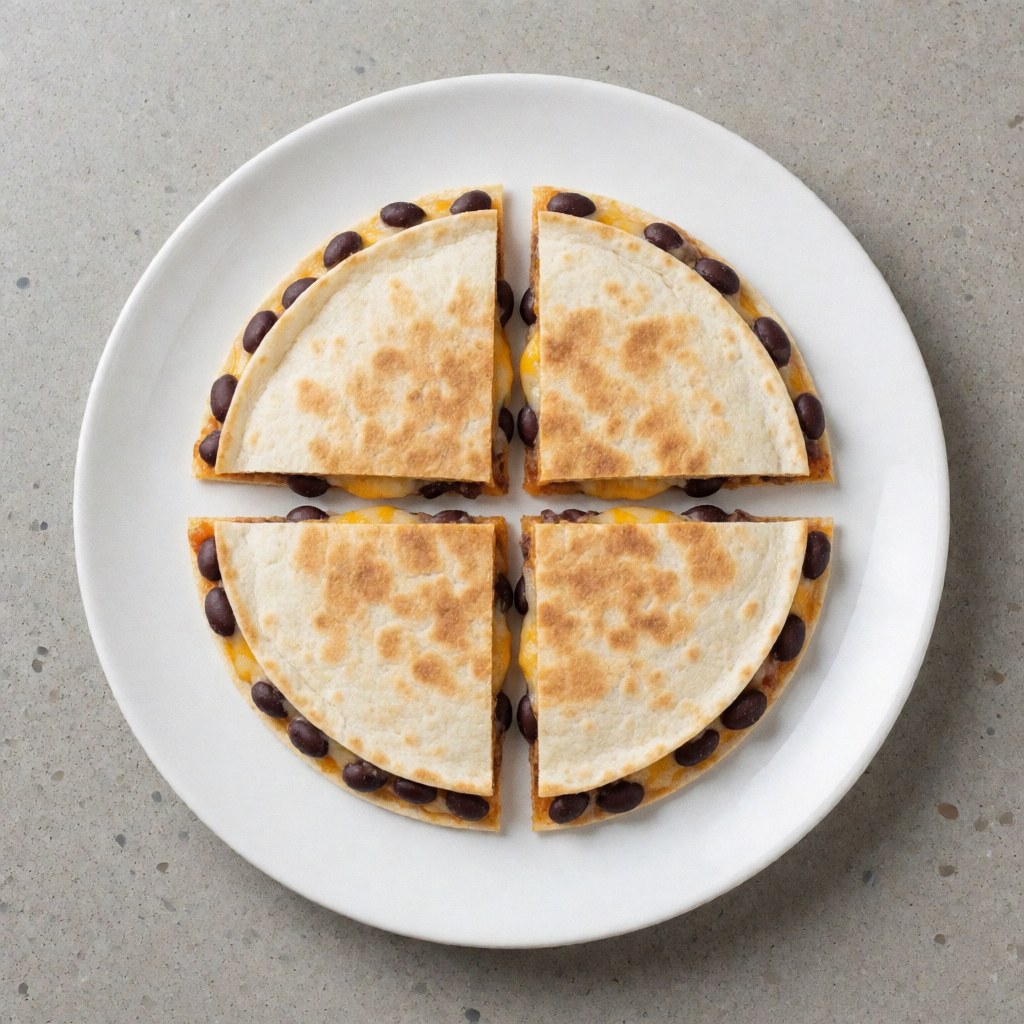 Une quesadilla aux haricots noirs et fromage fondu, présentée sur une assiette blanche posée sur une surface en béton, idéale pour la restauration rapide.
