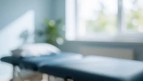 Arrière-plan neutre et épuré pour textes, évoquant un cadre professionnel de santé avec des tons clairs et apaisants.
